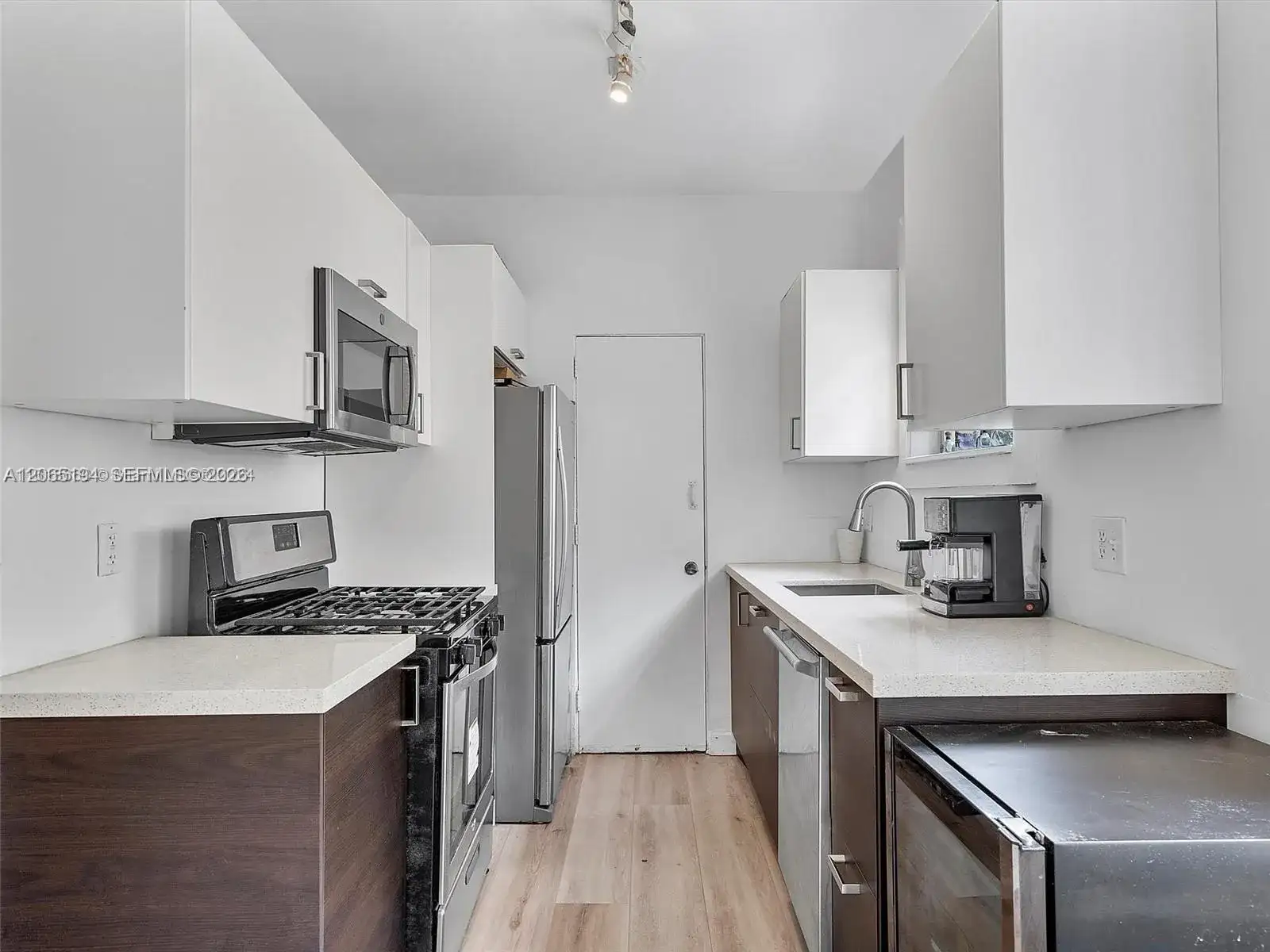 1535 Meridian Ave # 2, Miami Beach FL 33139 photo 4