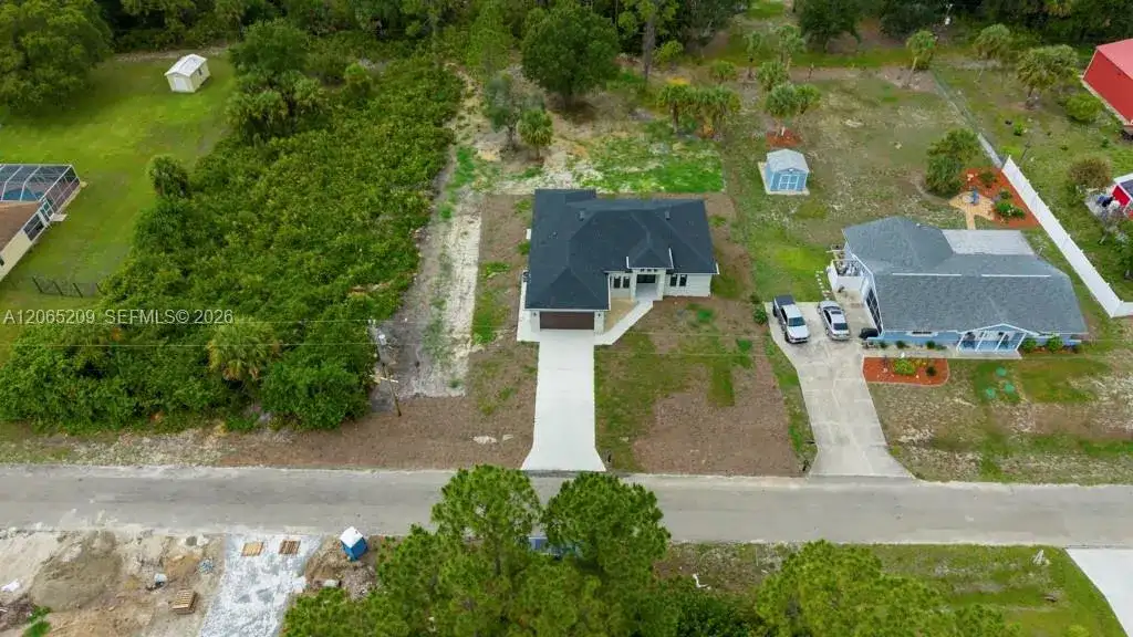 615 Broadway Ave, Lehigh Acres FL 33972 photo 5