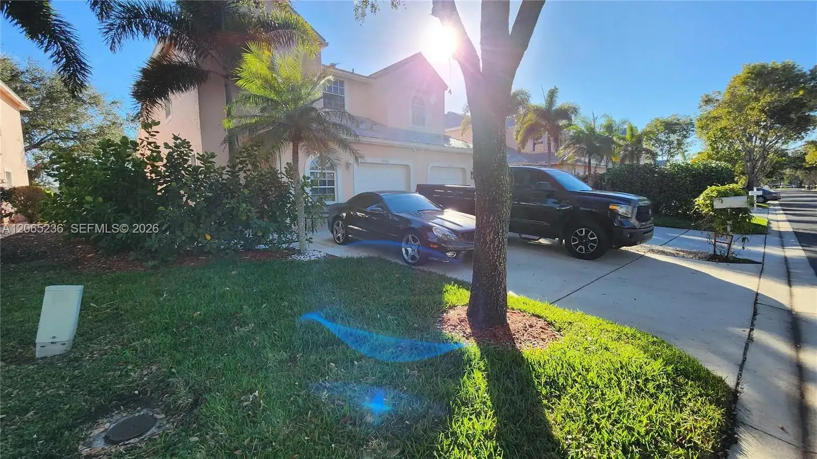 10702 Pelican Dr, Wellington FL 33414 photo 2