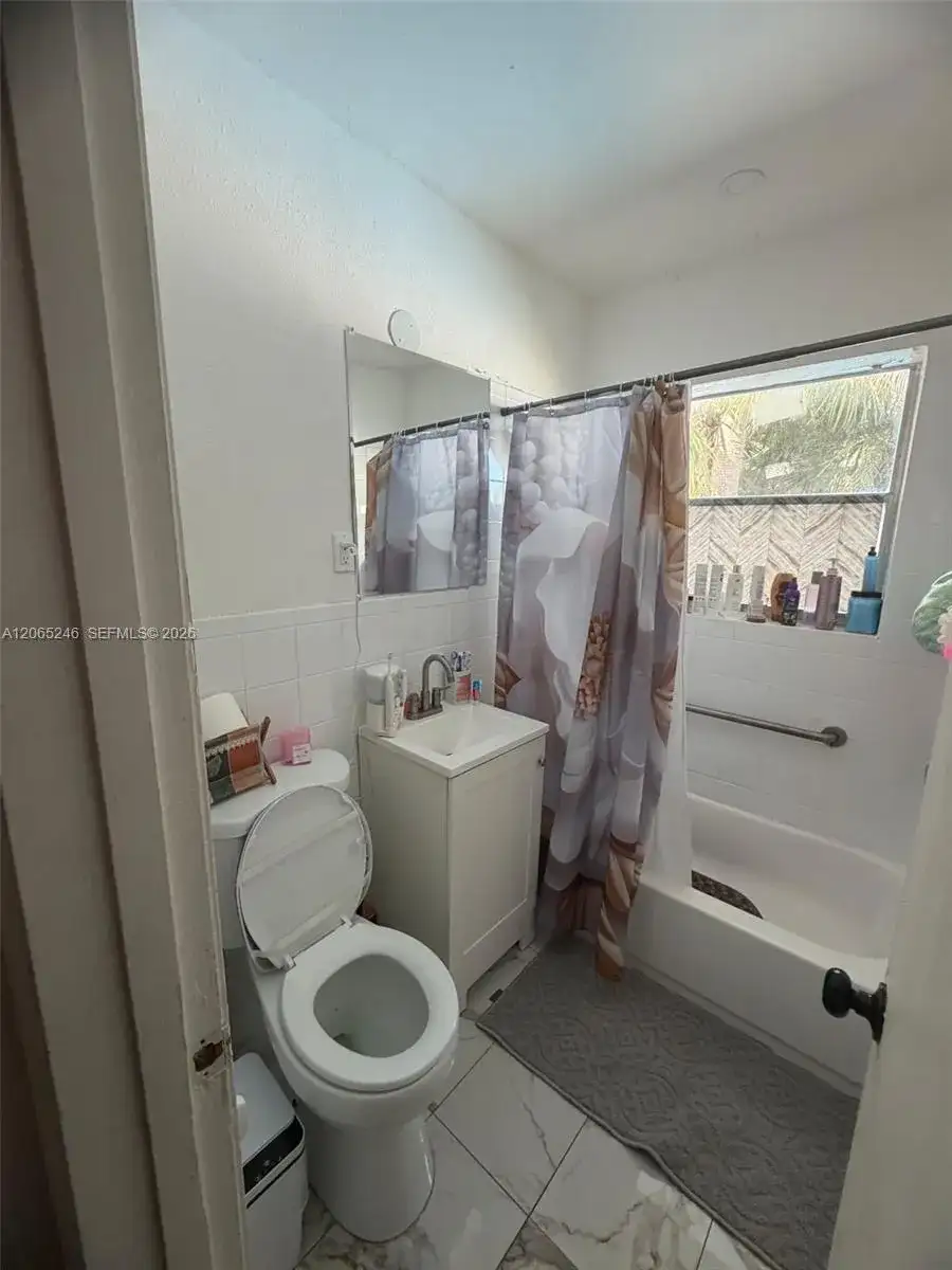 331 NW 39th Ave, Lauderhill FL 33311 photo 3