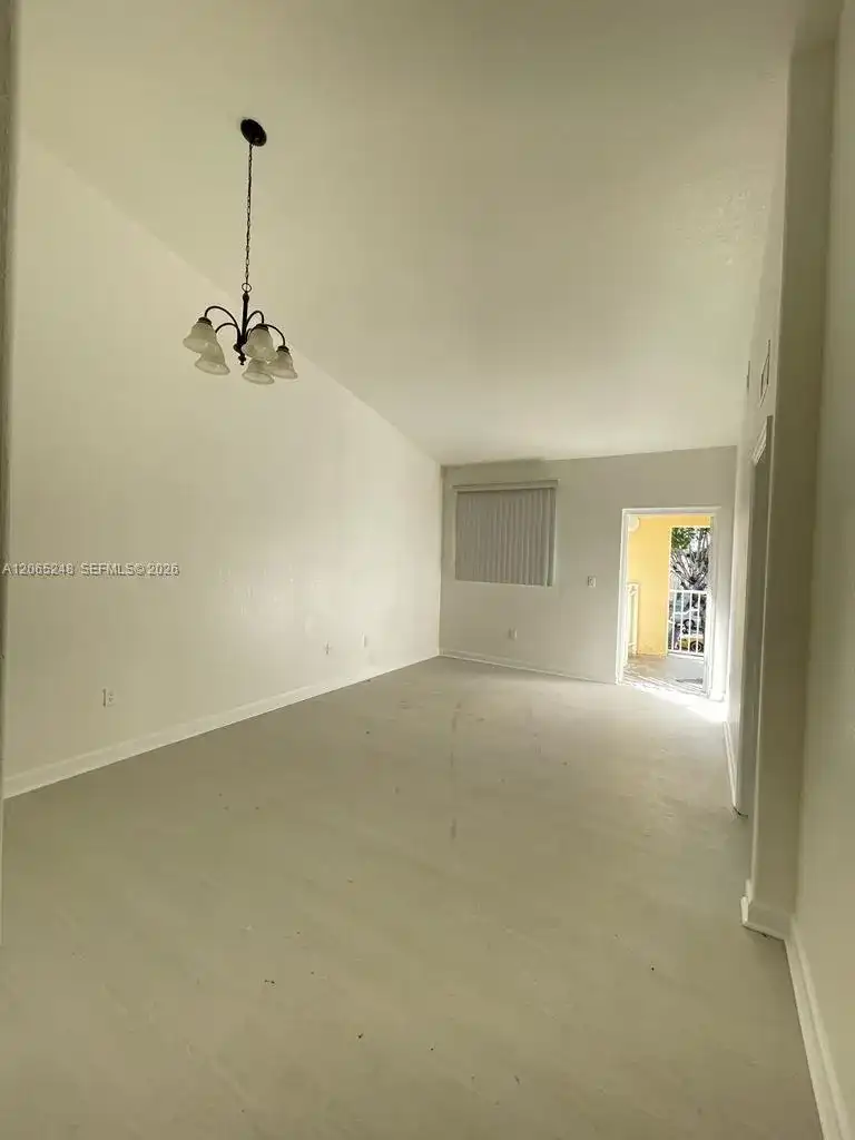 2903 SE 17th Ave # 206, Homestead FL 33035