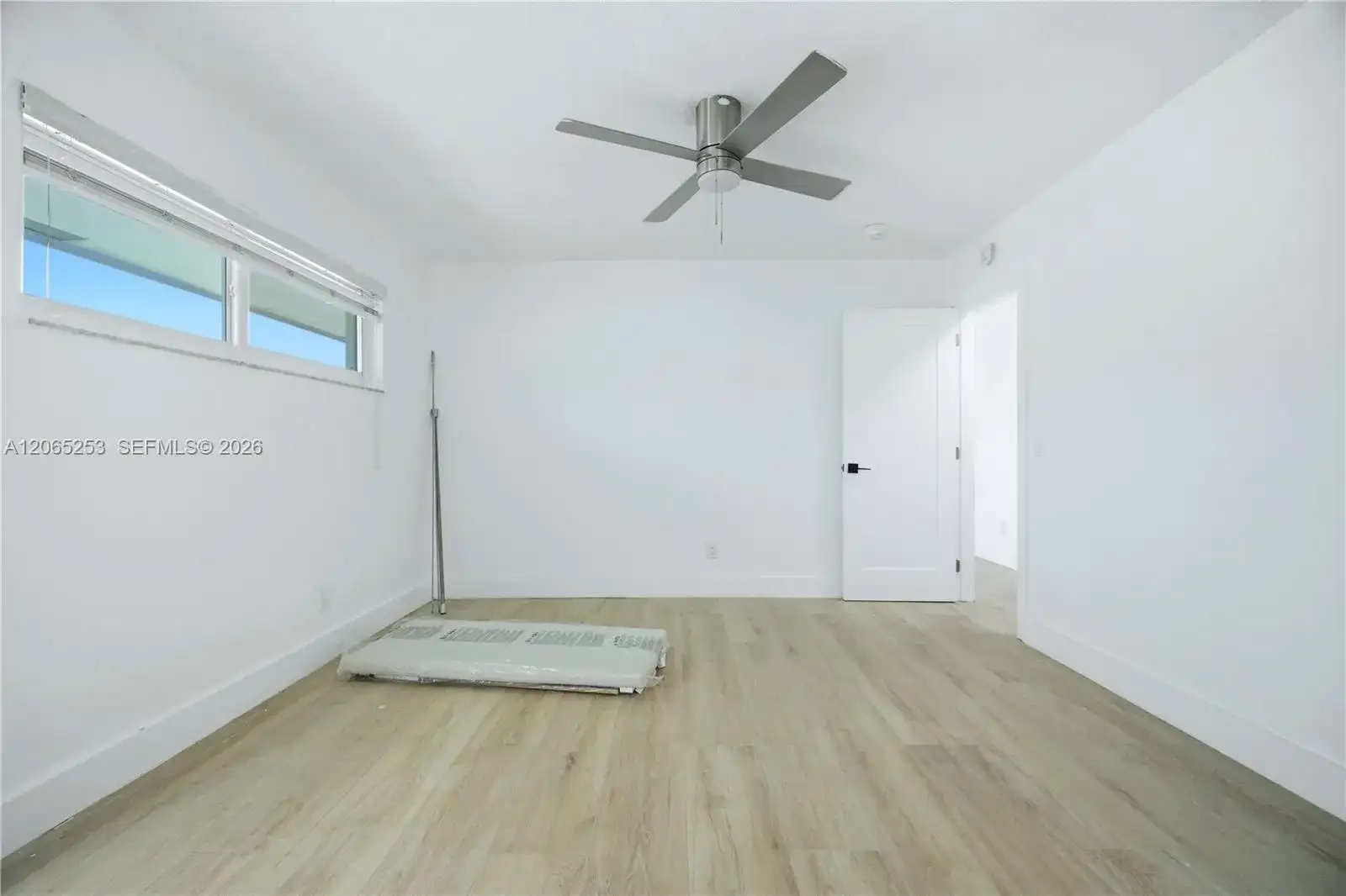 2209 SW 61st Ave, Miramar FL 33023 photo 4