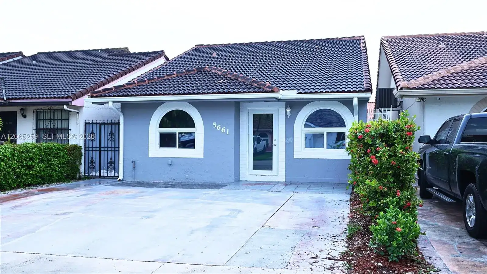 5661 W 21st Ave # 5661, Hialeah FL 33016 photo 2