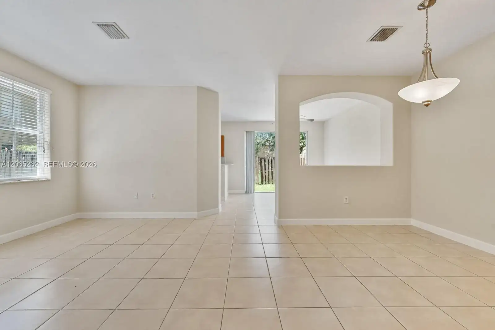 2531 SE 15th Ct, Homestead FL 33035 photo 4