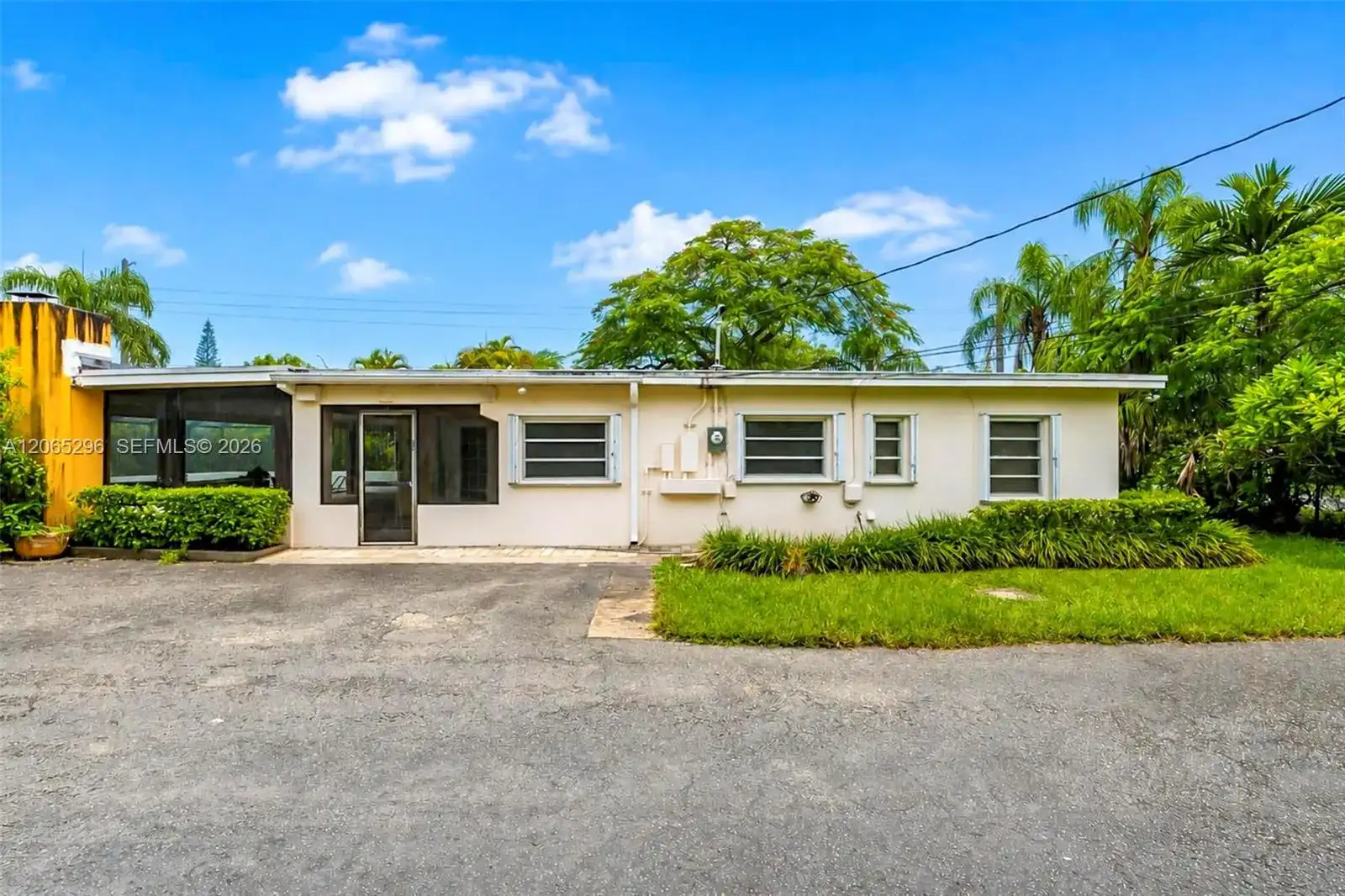 11624 SW 93rd St, Miami FL 33176 photo 3