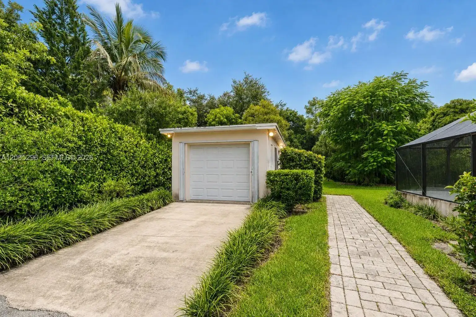 11624 SW 93rd St, Miami FL 33176 photo 4