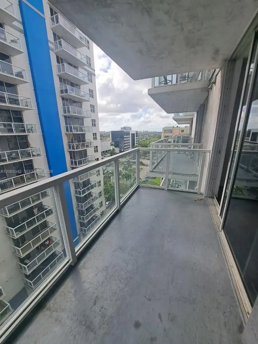 5091 NW 7th St # 1007, Miami FL 33126 photo 3