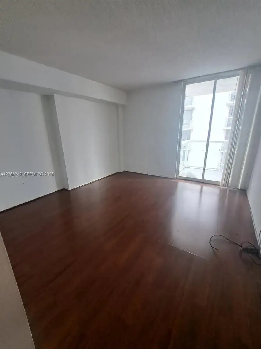 5091 NW 7th St # 1007, Miami FL 33126 photo 5