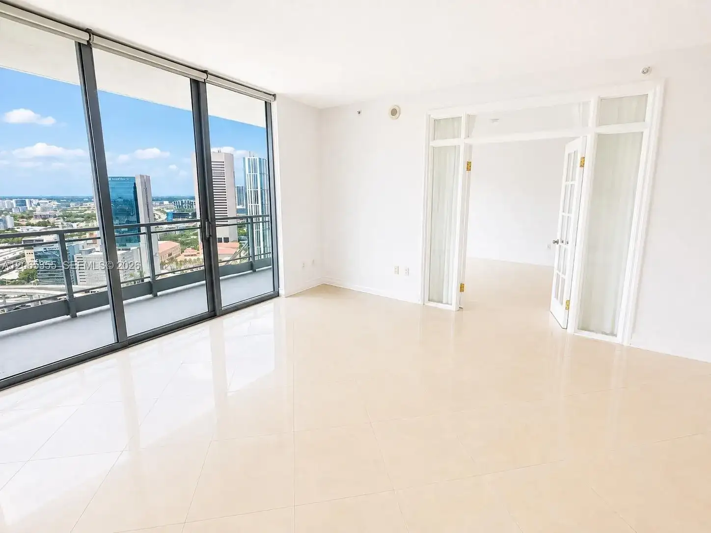 90 SW 3rd St # 3106, Miami FL 33130 photo 3