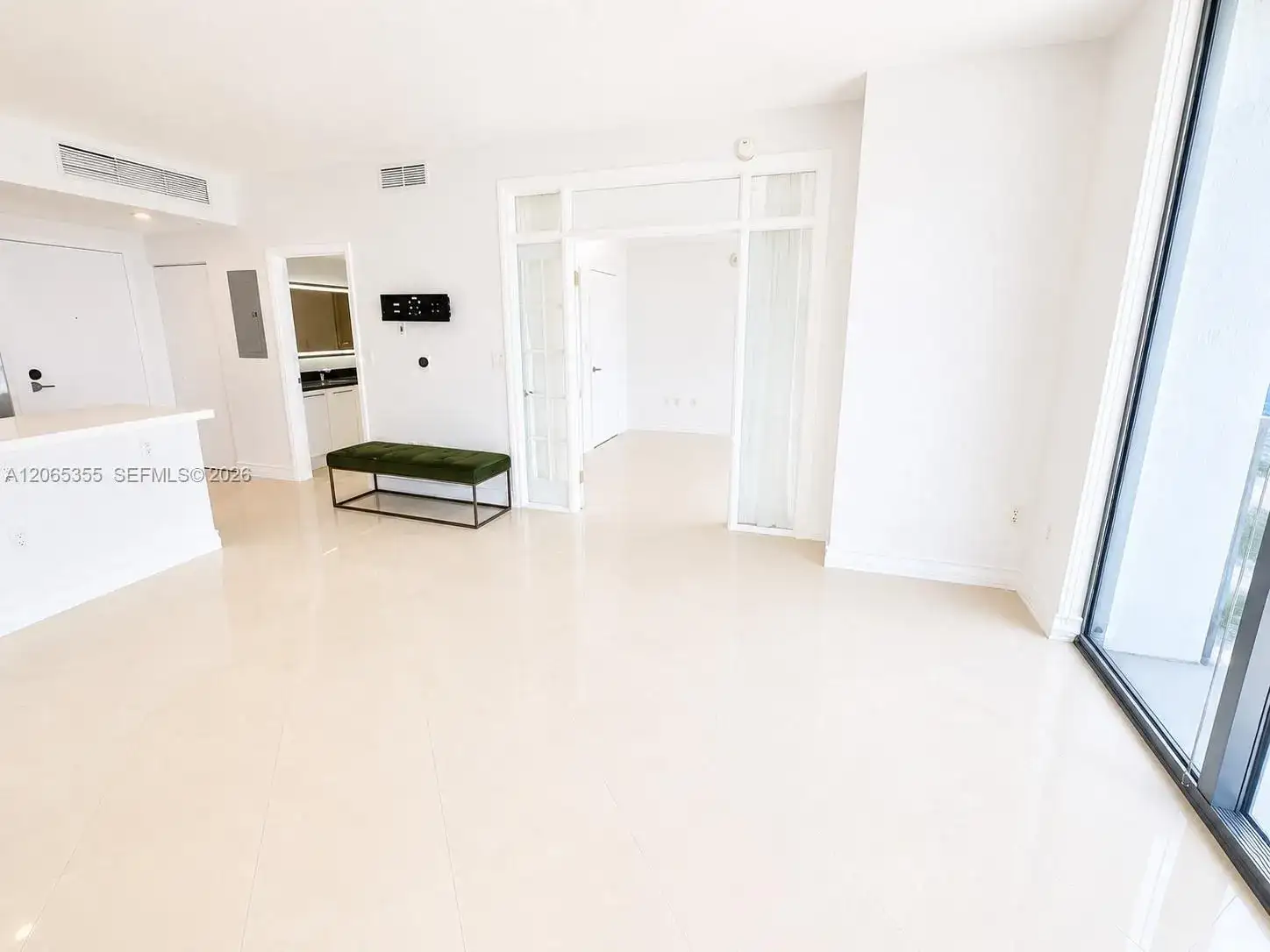 90 SW 3rd St # 3106, Miami FL 33130 photo 4
