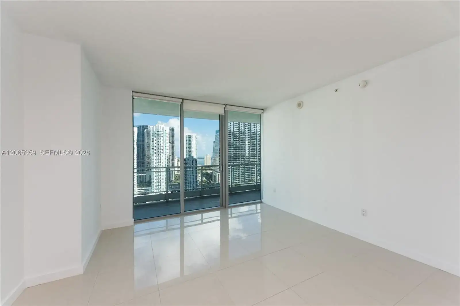 92 SW 3rd Street # 2812, Miami FL 33130 photo 5