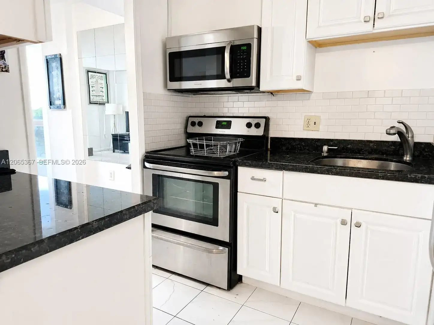 2841 NE 163rd St # 608, North Miami Beach FL 33160 photo 3