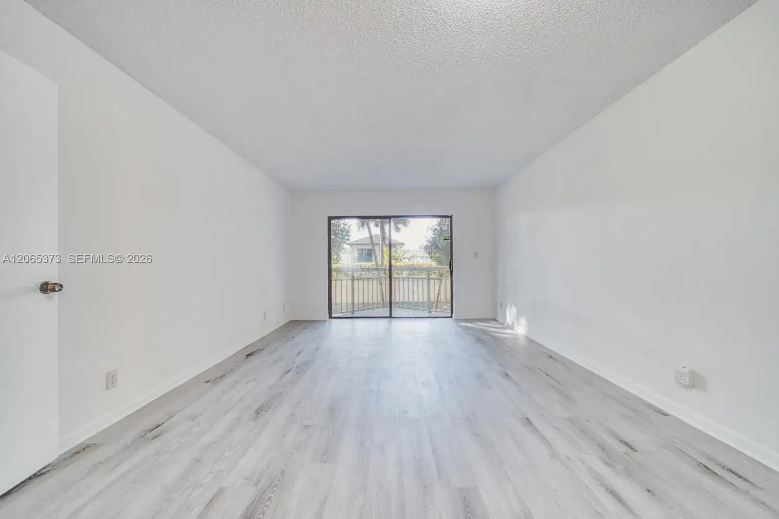 8290 Lake Dr # 236, Doral FL 33166 photo 2
