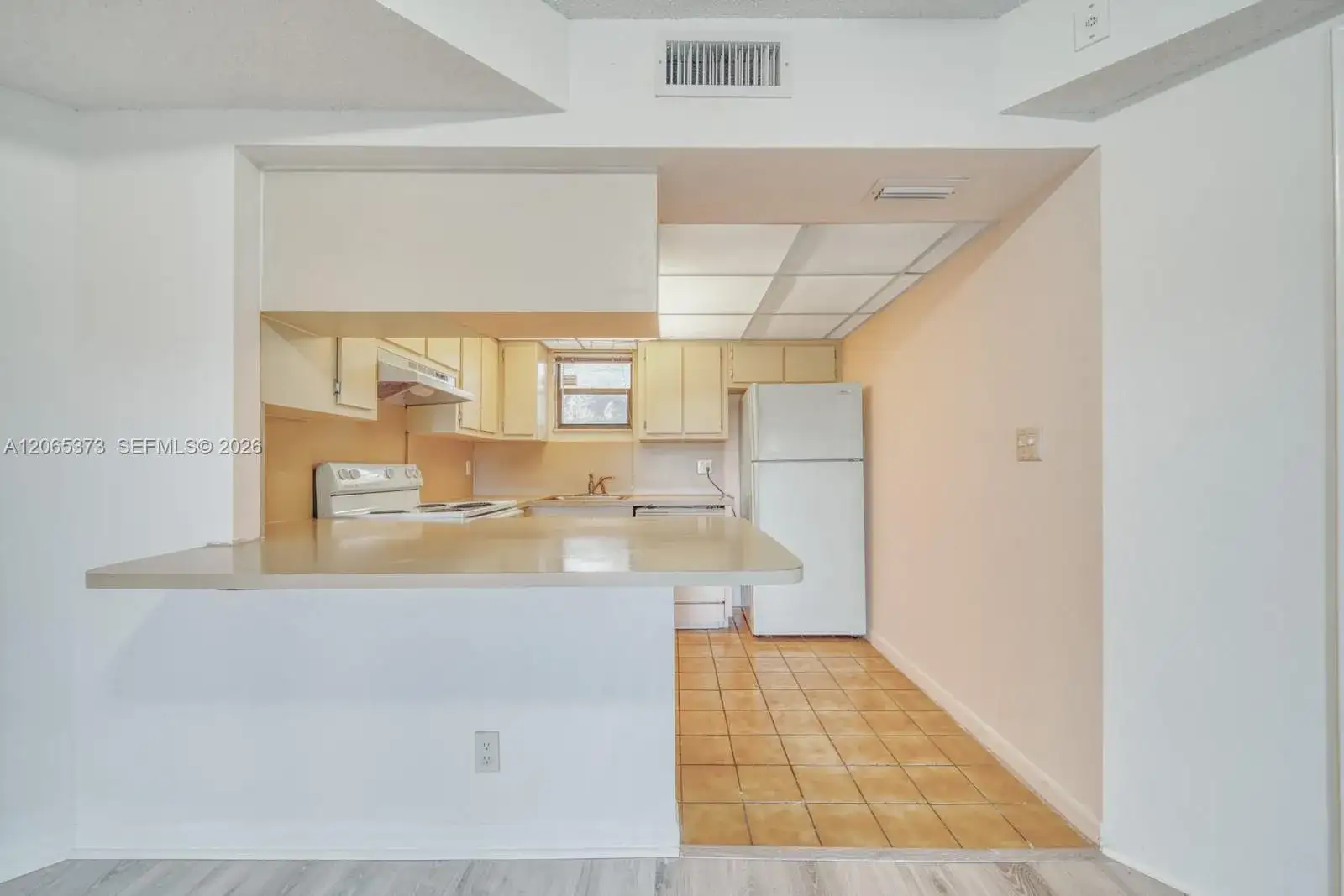 8290 Lake Dr # 236, Doral FL 33166 photo 4