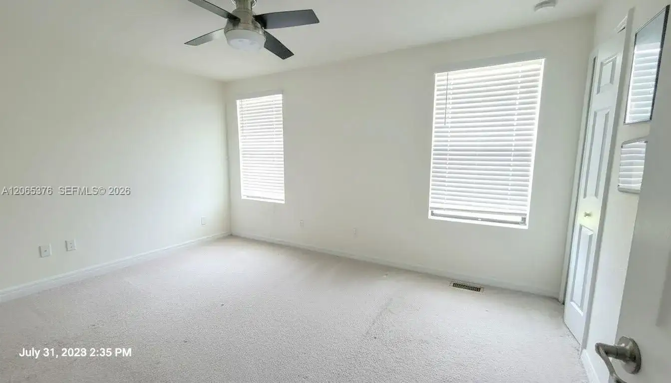 14008 Oviedo Pl, Fort Myers FL 33905 photo 3