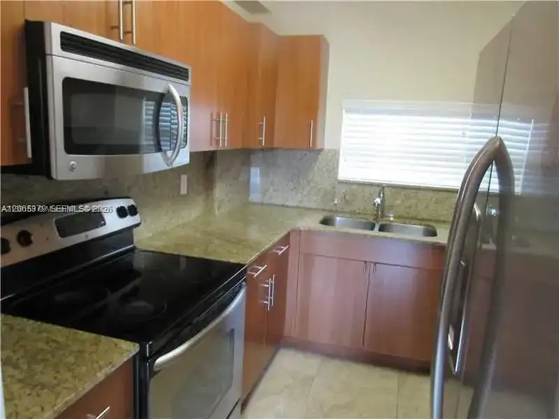 11 Antilla Ave # B, Coral Gables FL 33134