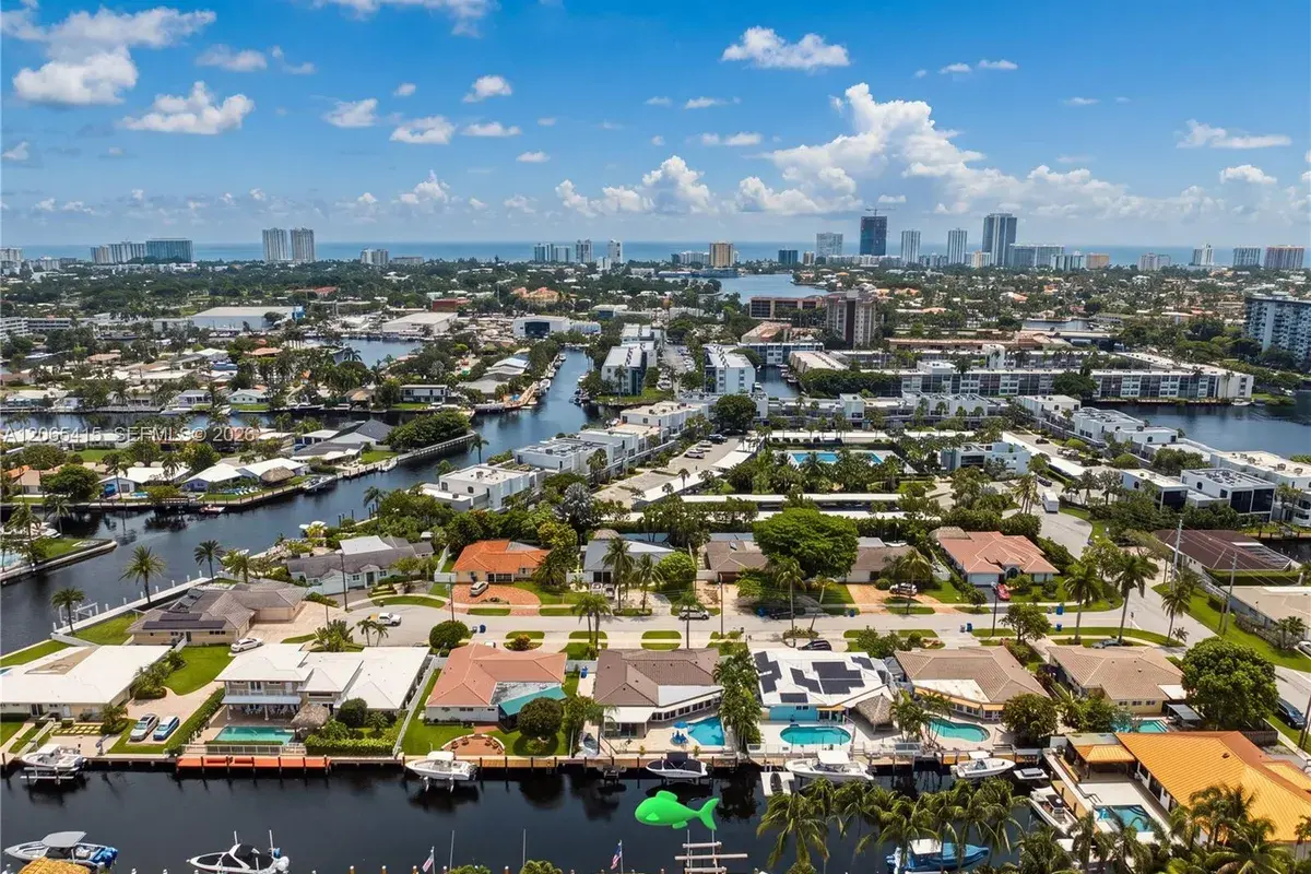 491 SE 10th Ave, Pompano Beach FL 33060