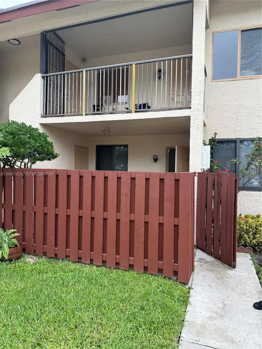 7901 Southgate Blvd # C6, North Lauderdale FL 33068