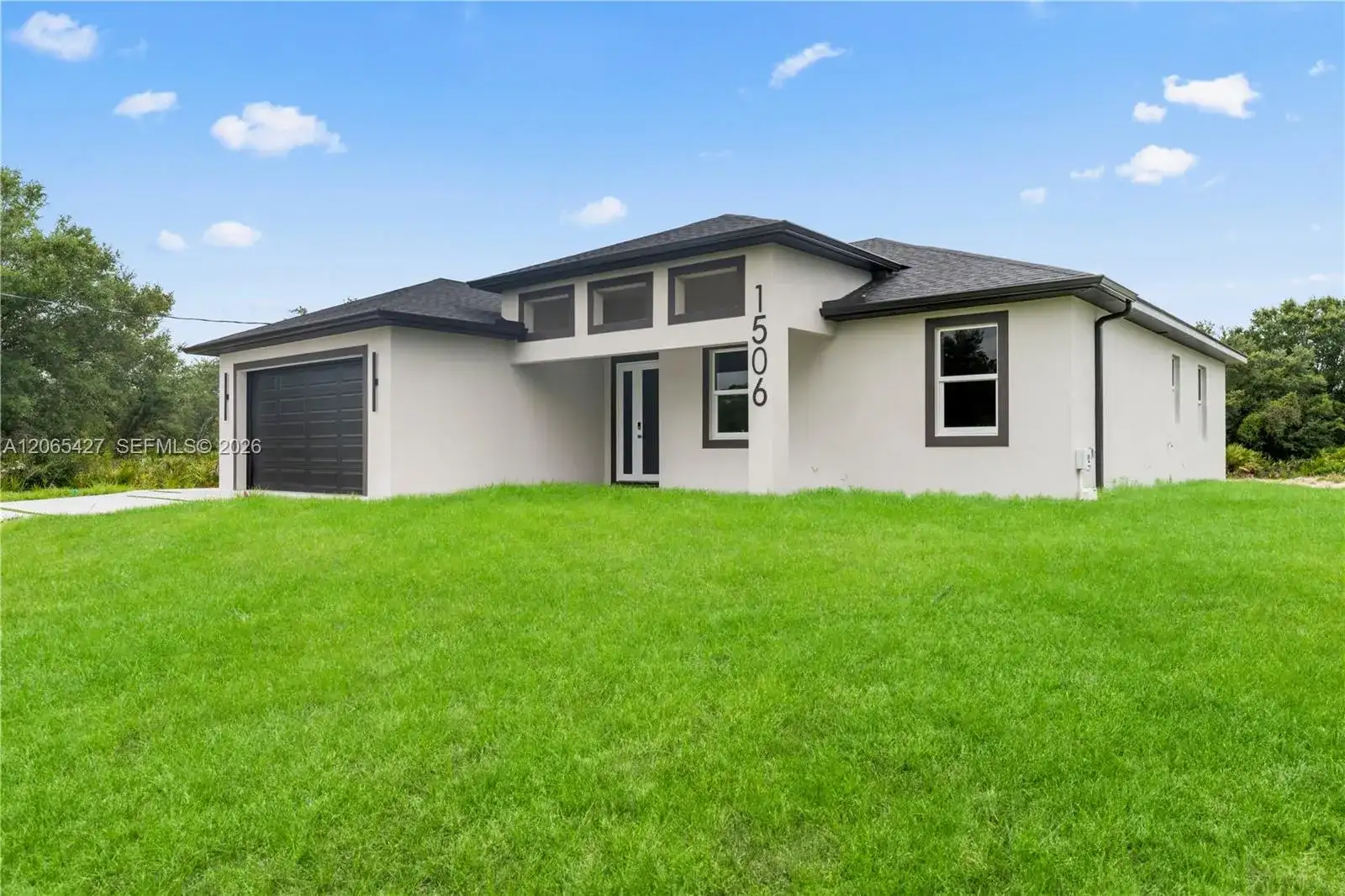 1506 Richmond Ave N, Lehigh Acres FL 33972 photo 4