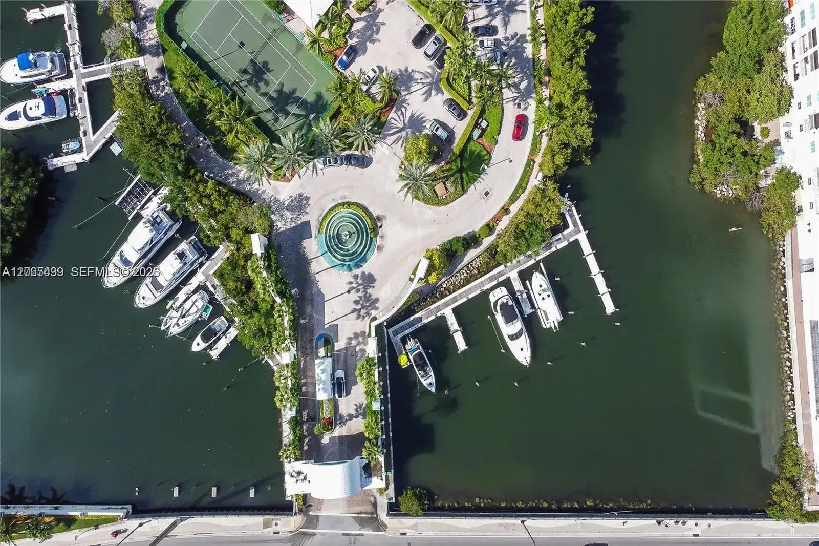 16400 Collins, Sunny Isles Beach FL 33160 photo 2