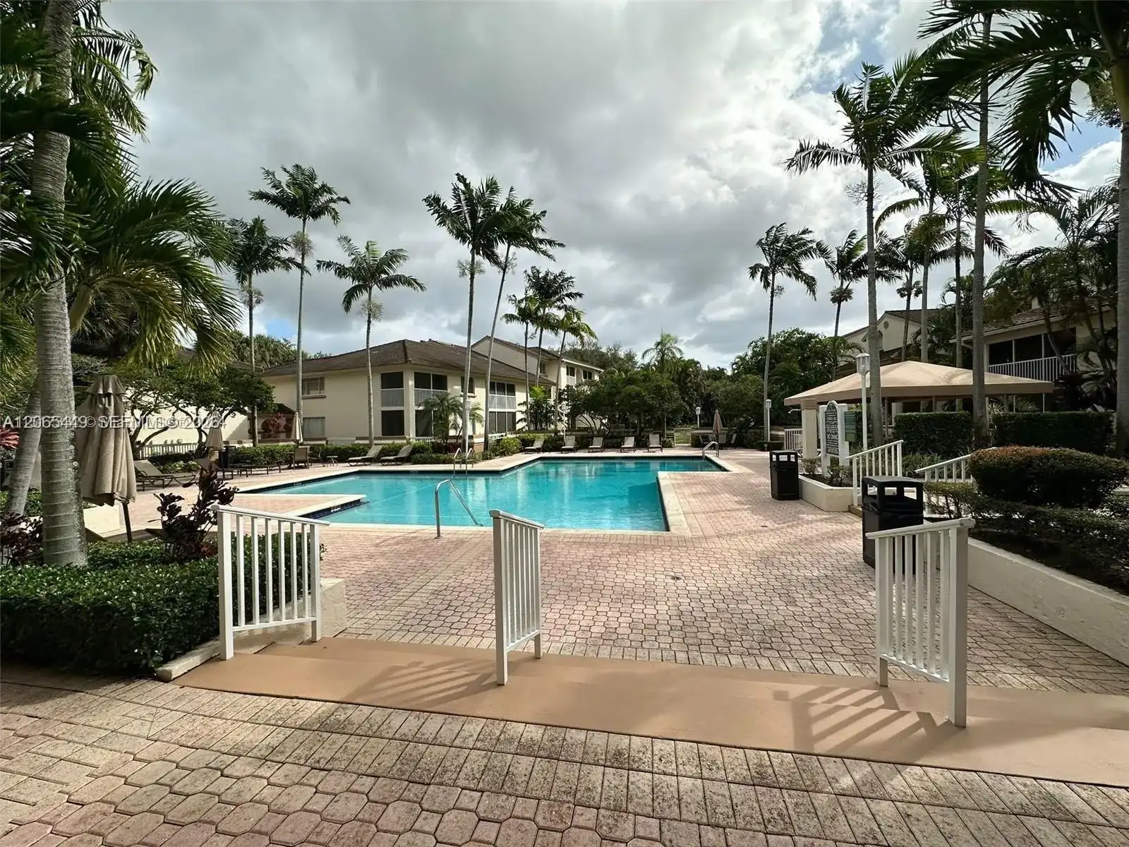 15201 Glenmoor Dr # 15201, West Palm Beach FL 33409