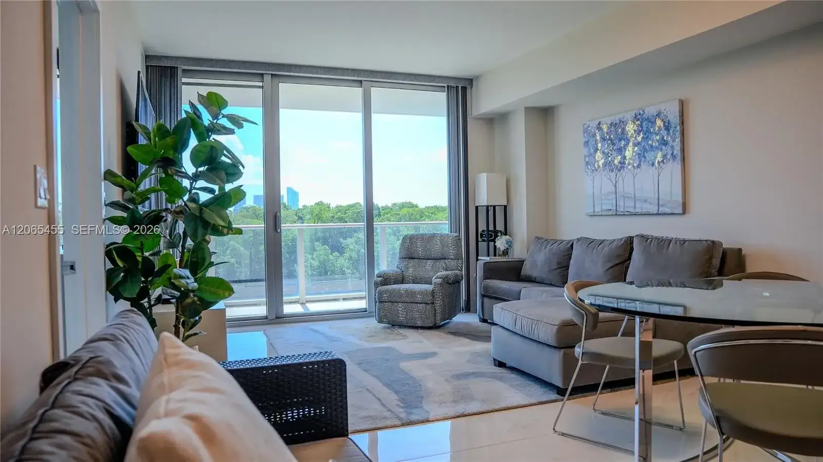 16385 Biscayne Blvd # # 419, North Miami Beach FL 33160 photo 3