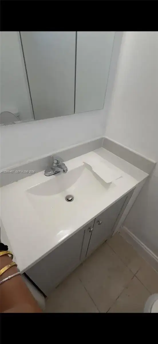 41 NE 195th St, Miami FL 33179 photo 4