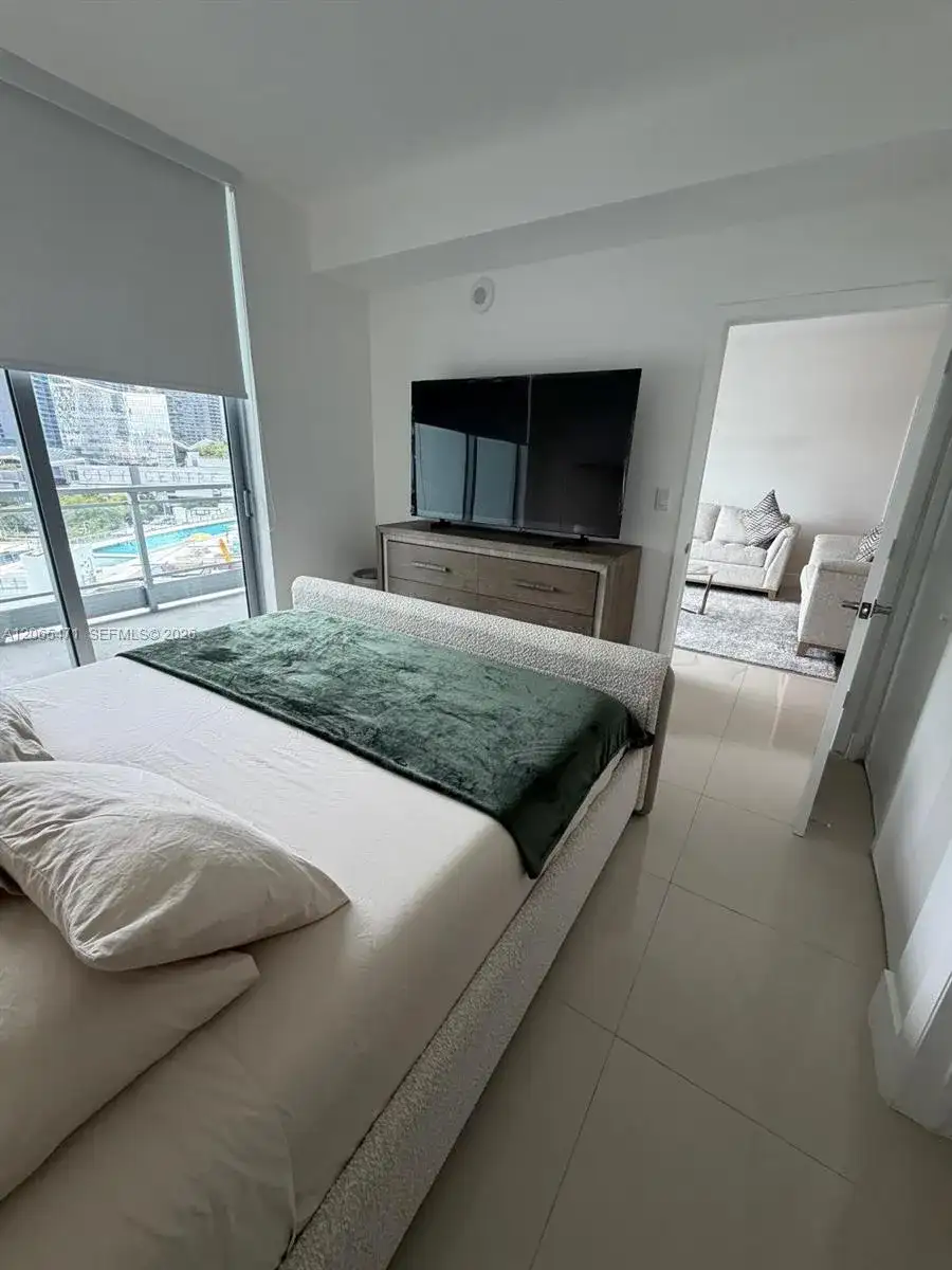 90 SW 3rd St # 1416, Miami FL 33130 photo 5