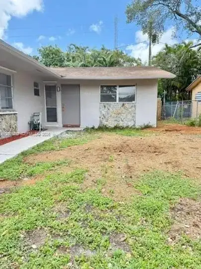 3931 SW 51st St # 2, Dania Beach FL 33312