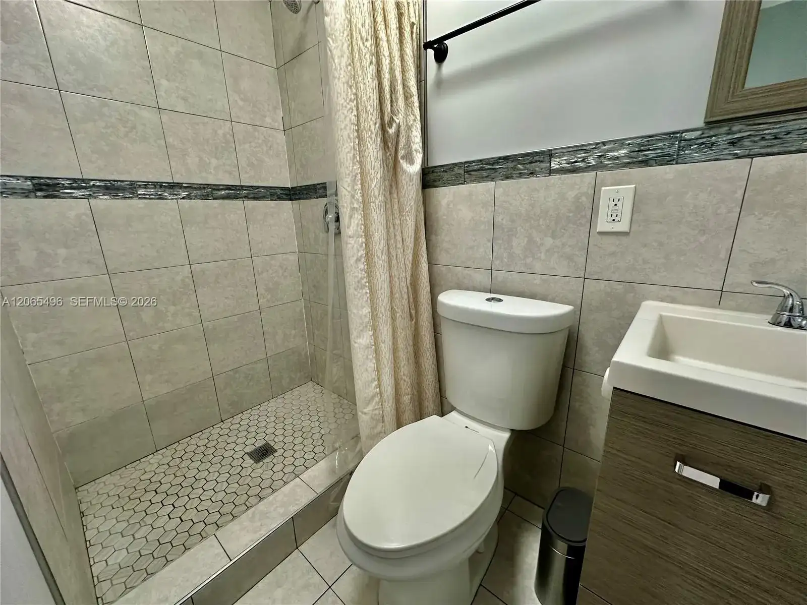 16025 SW 53rd Ter, Miami FL 33185 photo 5
