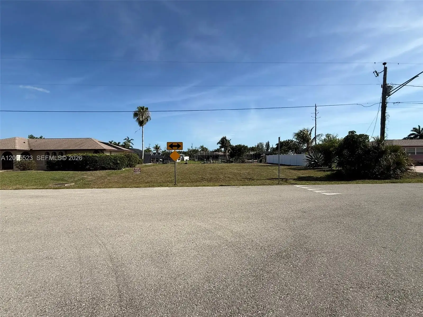2328 SE 15 Terr, Cape Coral FL 33990 photo 4