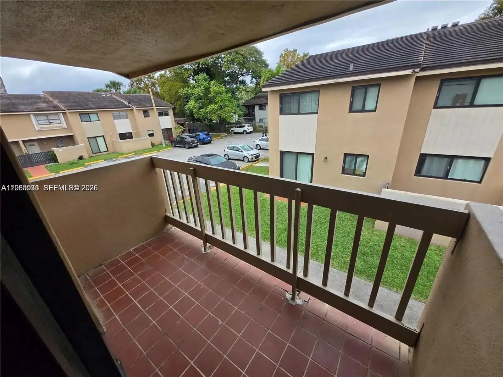 15407 SW 80th St # 6, Miami FL 33193 photo 2
