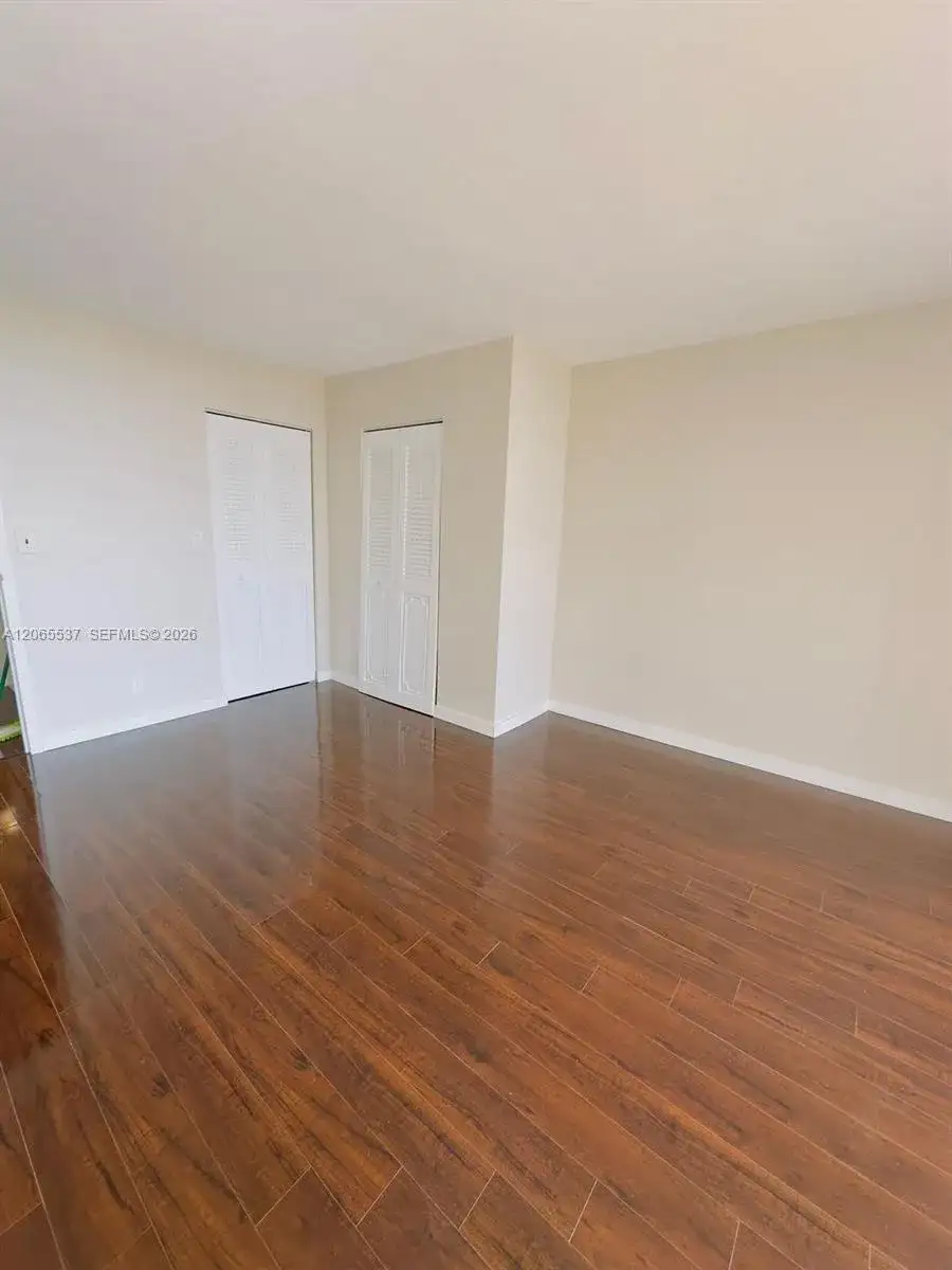 800 Parkview Dr # 611, Hallandale Beach FL 33009 photo 5