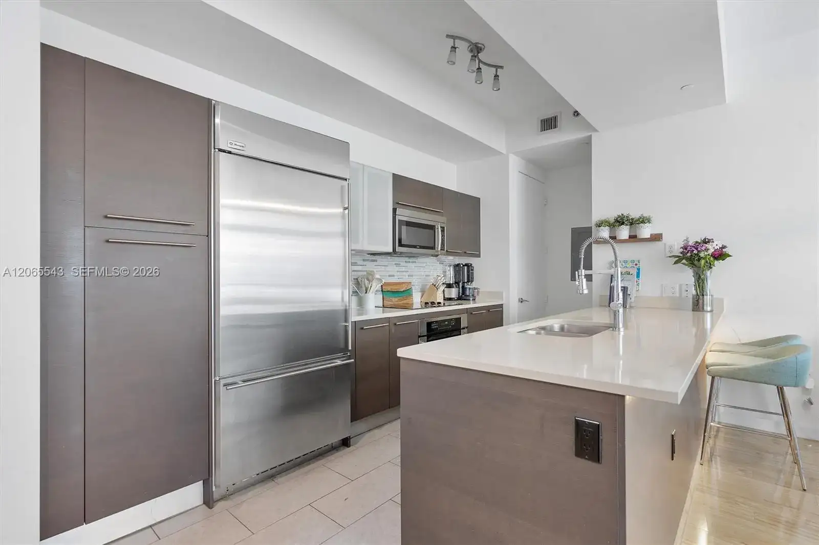 55 SE 6th St # 4305, Miami FL 33131 photo 3