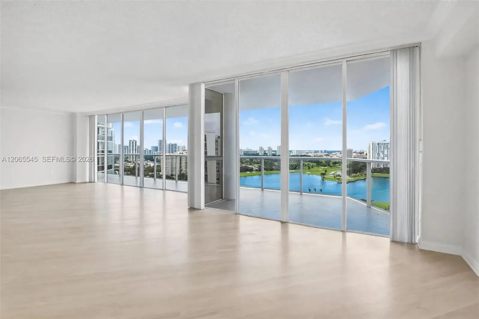20281 E Country Club Dr # 1801, Aventura FL 33180 photo 2