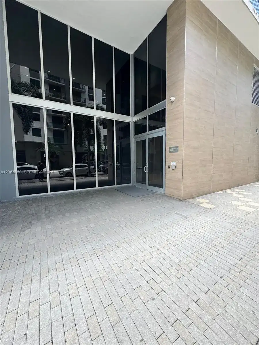 1010 SW 2nd Ave # 607, Miami FL 33130 photo 2