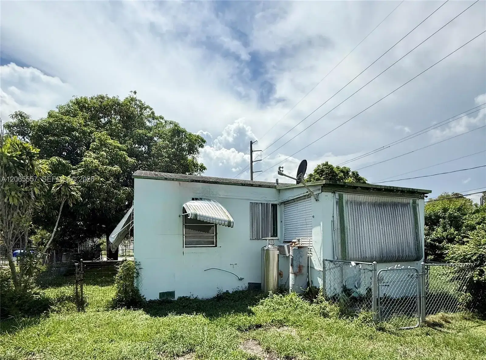6545 NW 6th Ave, Miami FL 33150 photo 3