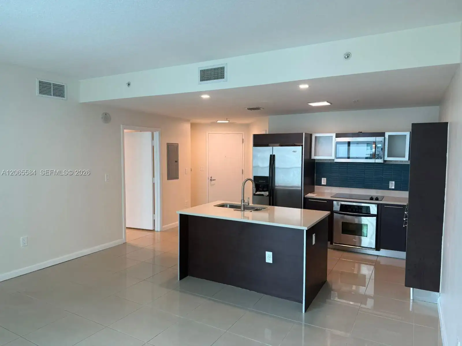 1900 N Bayshore Dr # 1707, Miami FL 33132 photo 3