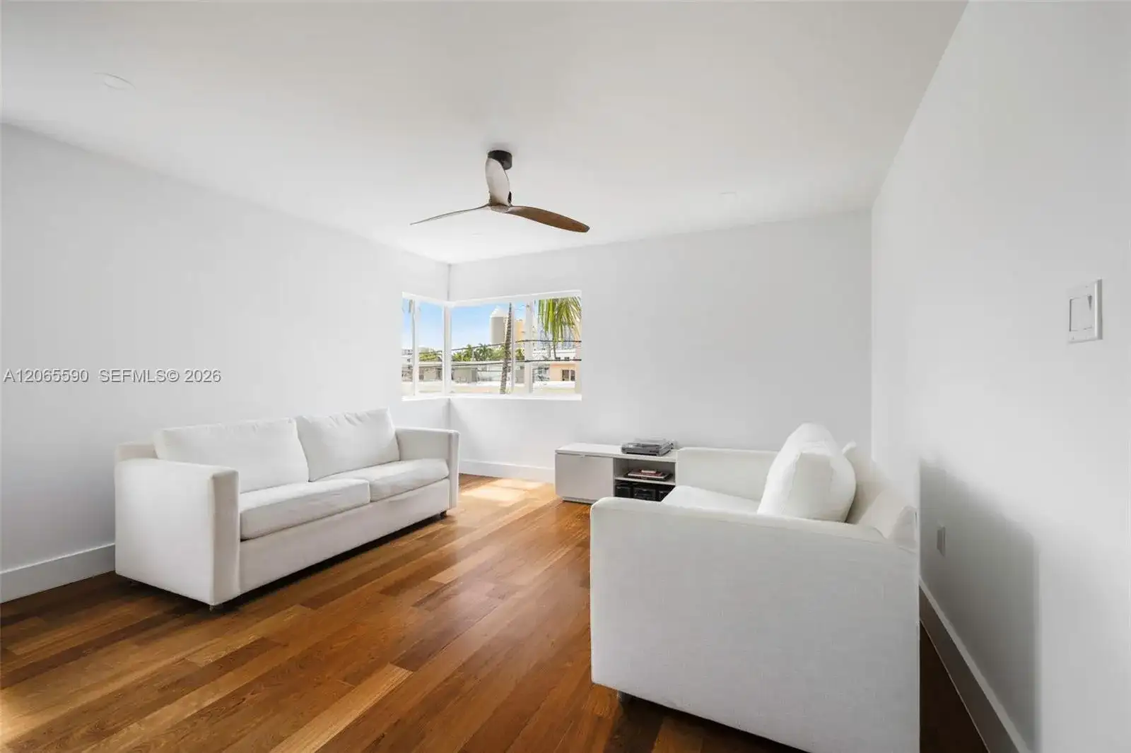 741 6th St, Miami Beach FL 33139 photo 4