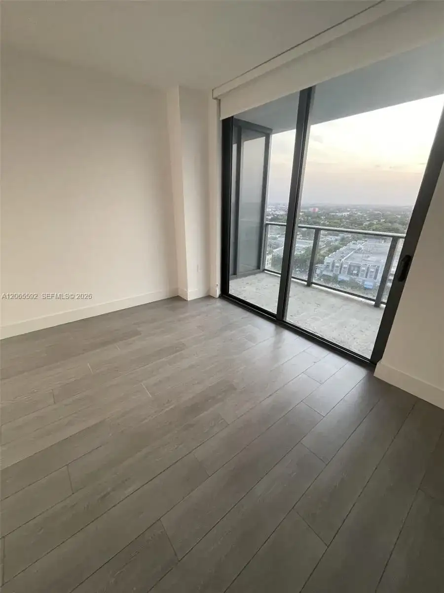 121 NE 34th St # 1810, Miami FL 33137 photo 5