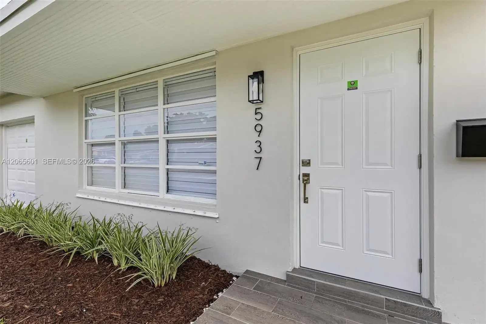 5937 NW 16th Ct, Sunrise FL 33313 photo 4