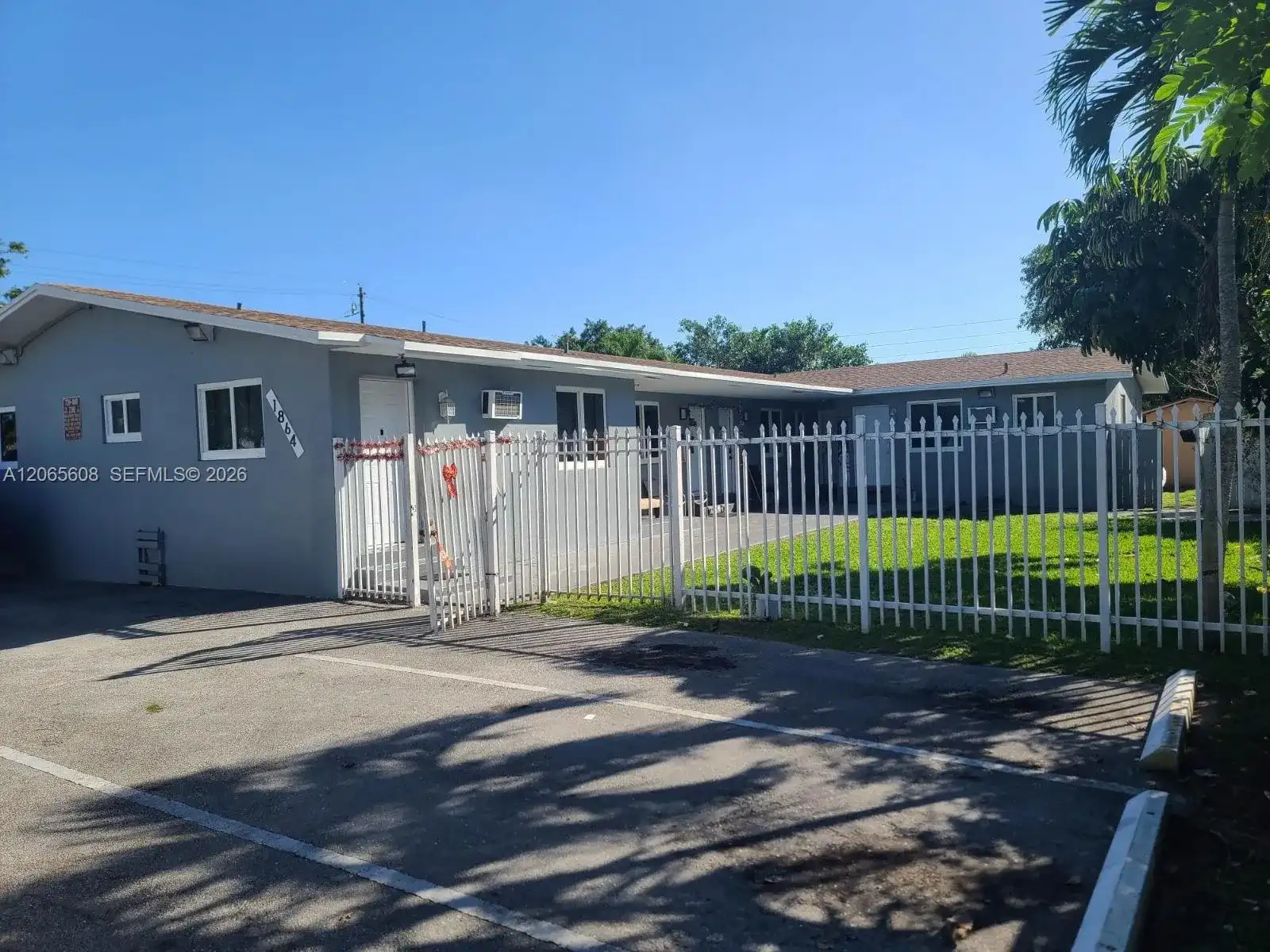 1864 NW 28th St # 2, Miami FL 33142