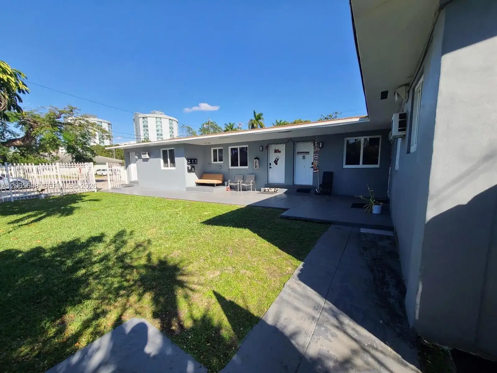 1864 NW 28th St # 2, Miami FL 33142 photo 2