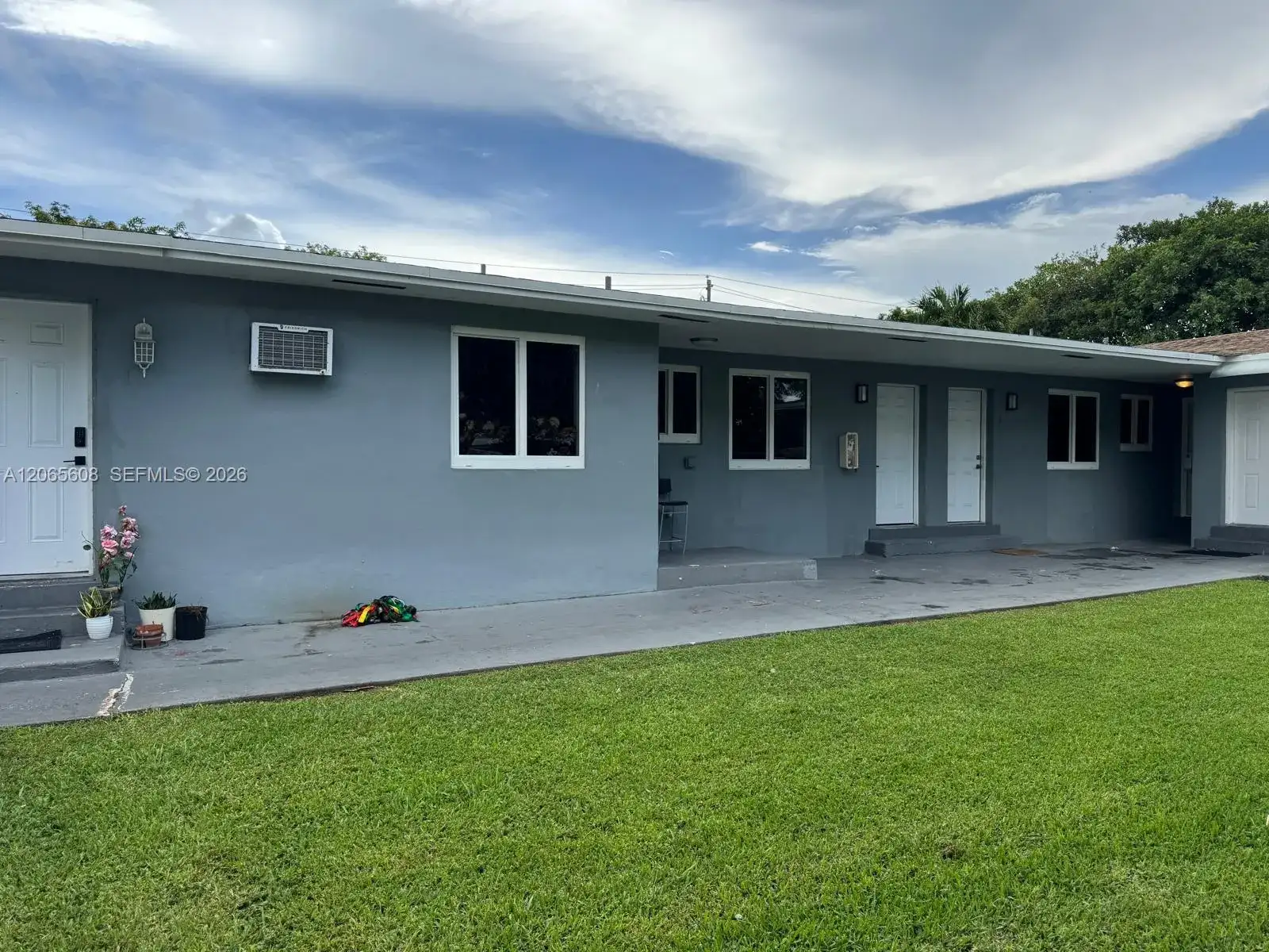 1864 NW 28th St # 2, Miami FL 33142 photo 4