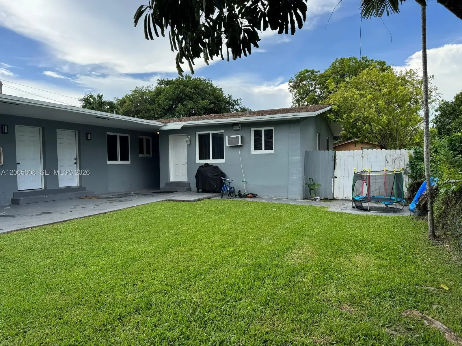 1864 NW 28th St # 2, Miami FL 33142 photo 5