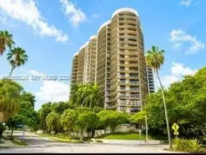 2843 S Bayshore Dr # F, Miami FL 33133