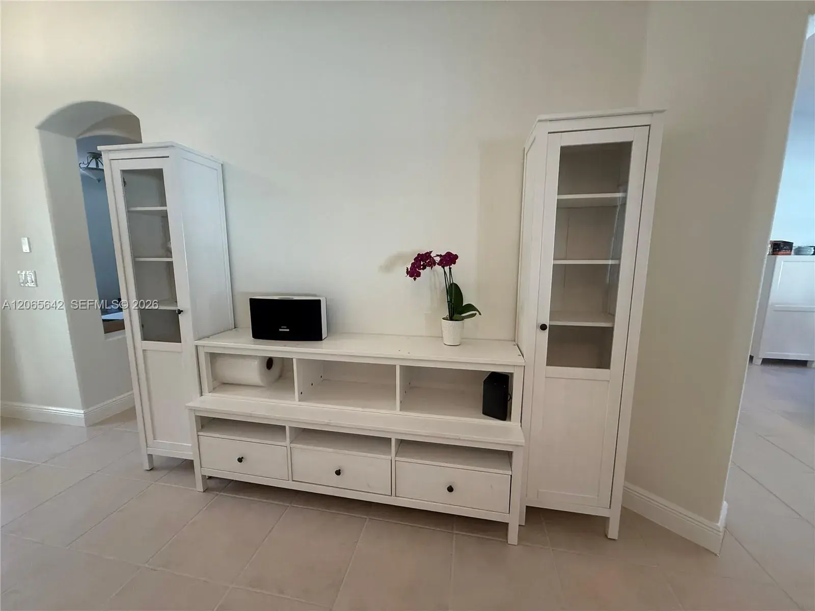 2823 Poinciana Cir, Cooper City FL 33026