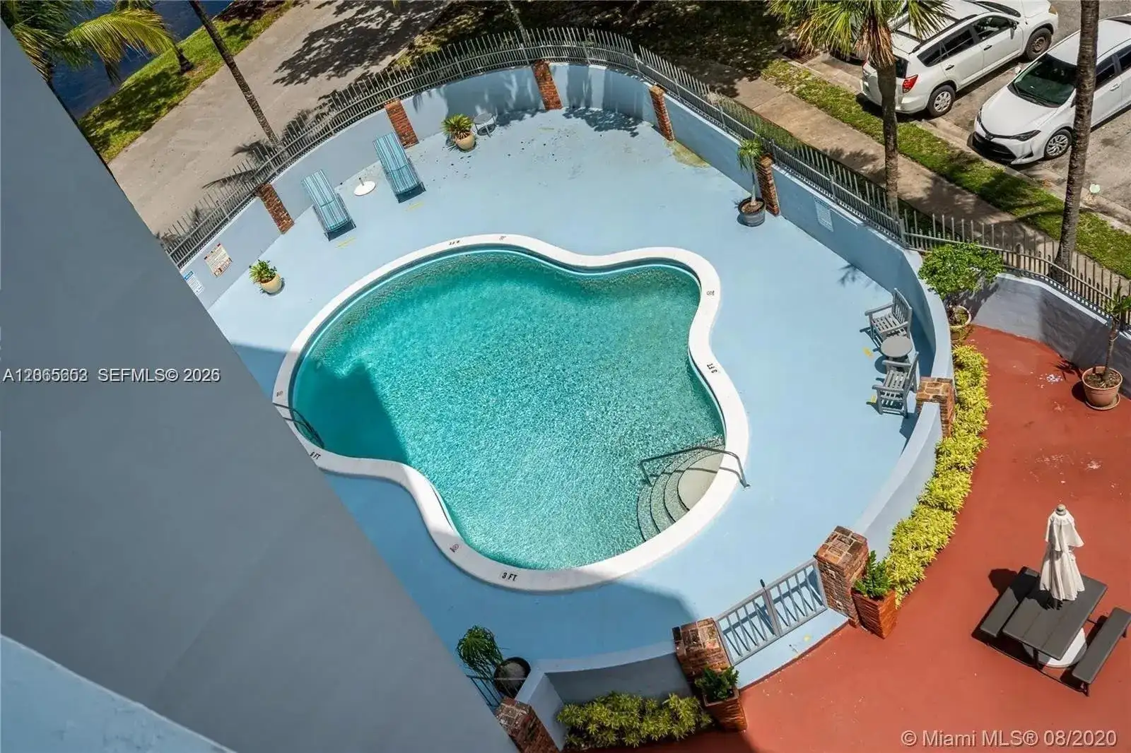 16850 S Glades Dr # 5C, North Miami Beach FL 33162 photo 2