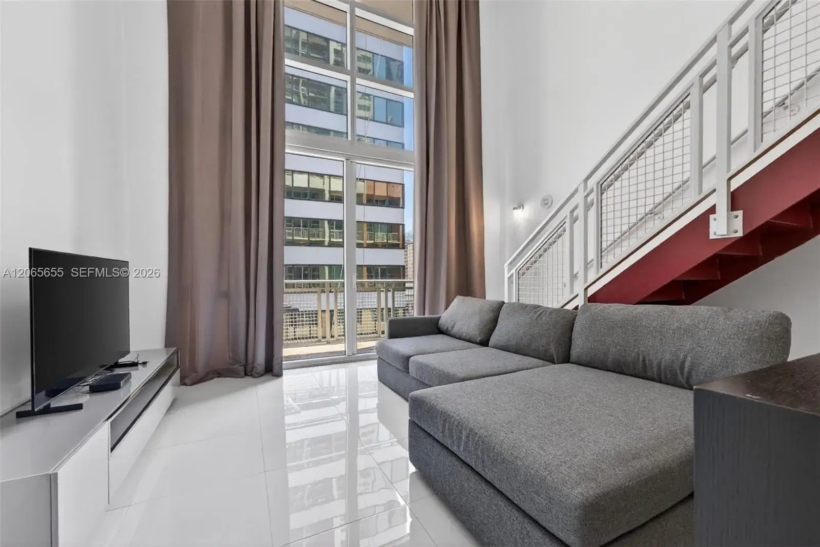 253 NE 2nd St # 424, Miami FL 33132