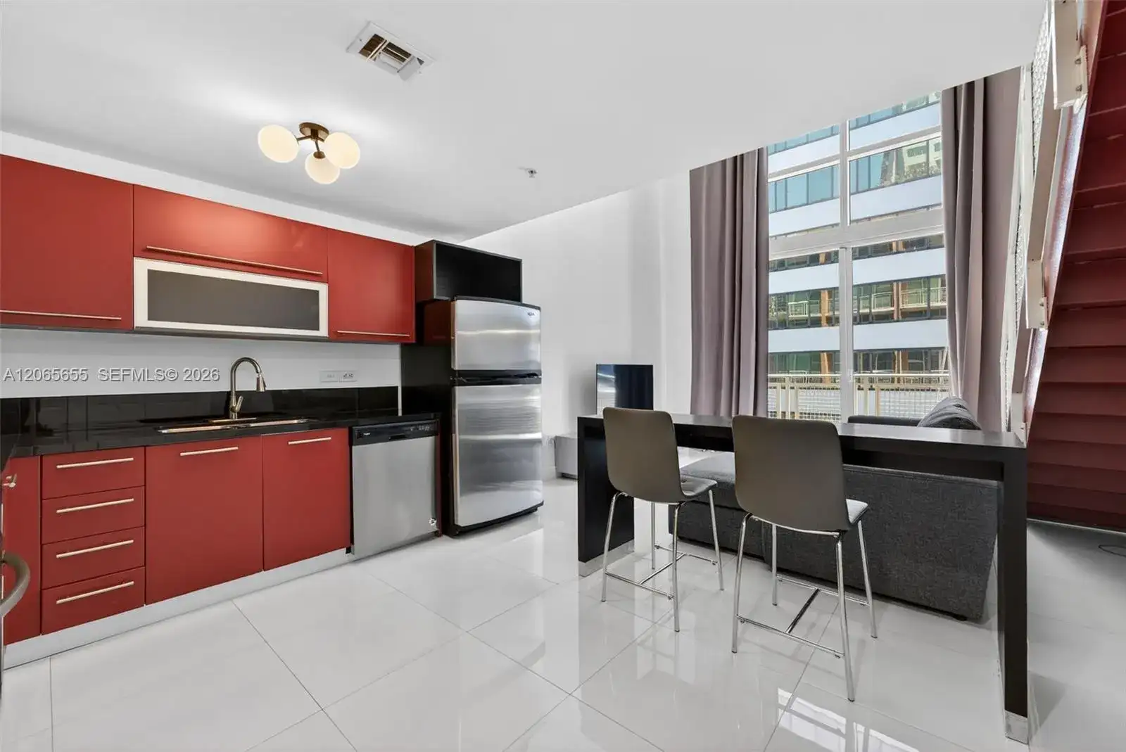 253 NE 2nd St # 424, Miami FL 33132 photo 2